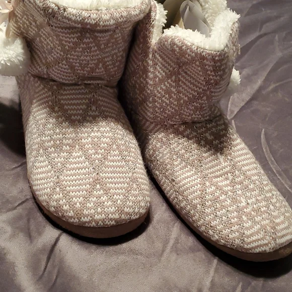 Womens slippers - Picture 4 of 8